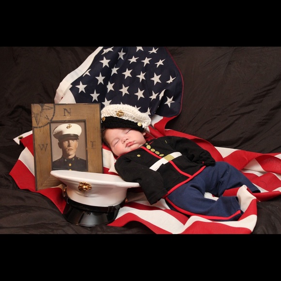 Meet your Posher, christina - Picture 2 of 8